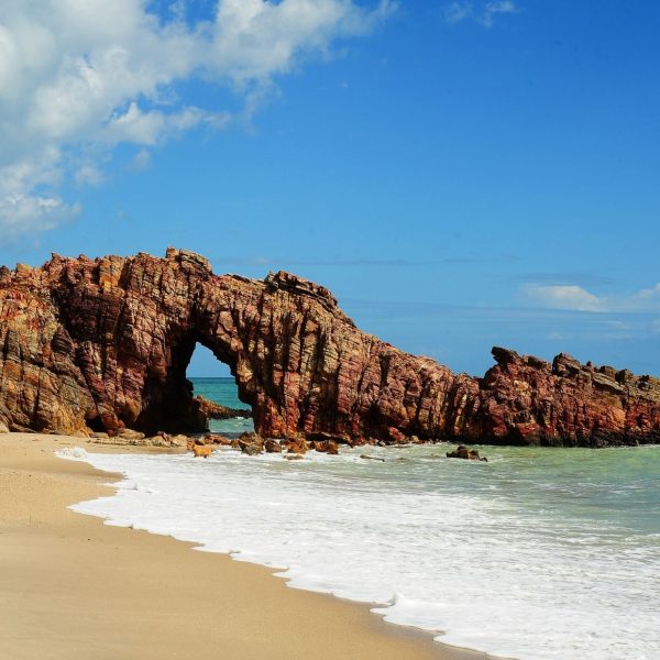 lugares-para-viajar-no-nordeste-Jericoacoara-CE-